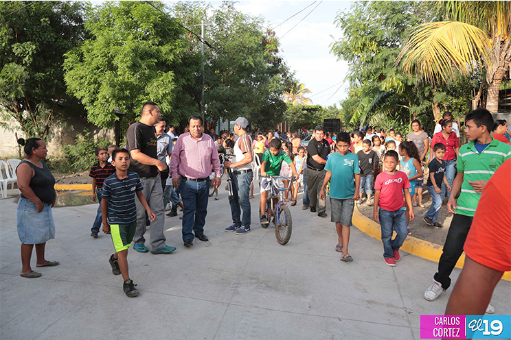 Tipitapeños celebran construcción de calles