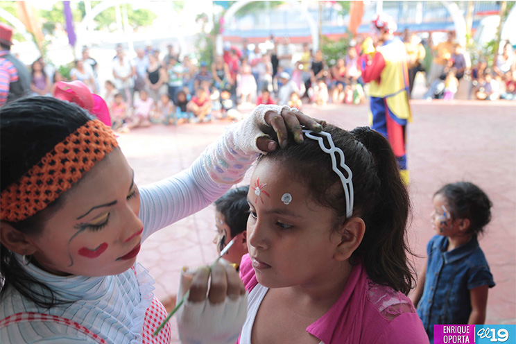 Familias disfrutan último fin de semana de junio en Avenida de Bolívar a Chávez