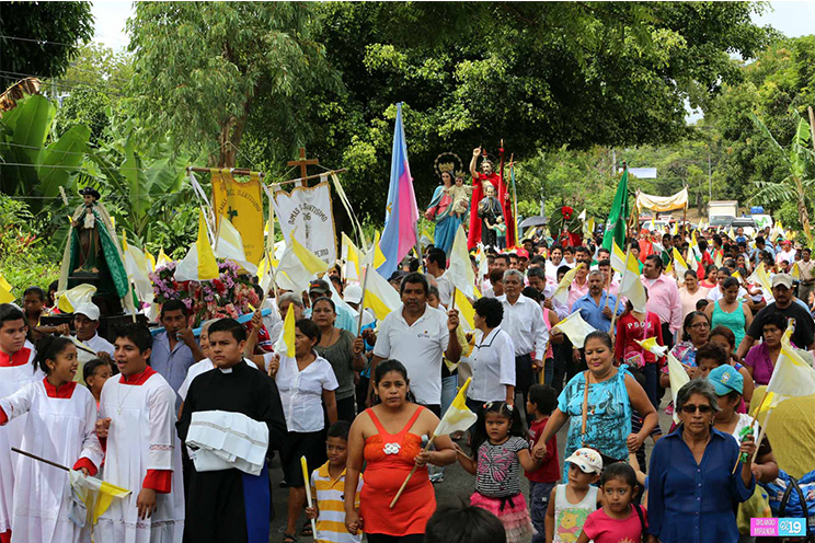 Cardenal Brenes y familias de Nandasmo celebran 300 años de la llegada de San Pedro