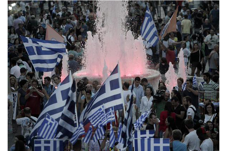 Grecia se inclina por el "NO" en histórico referéndum