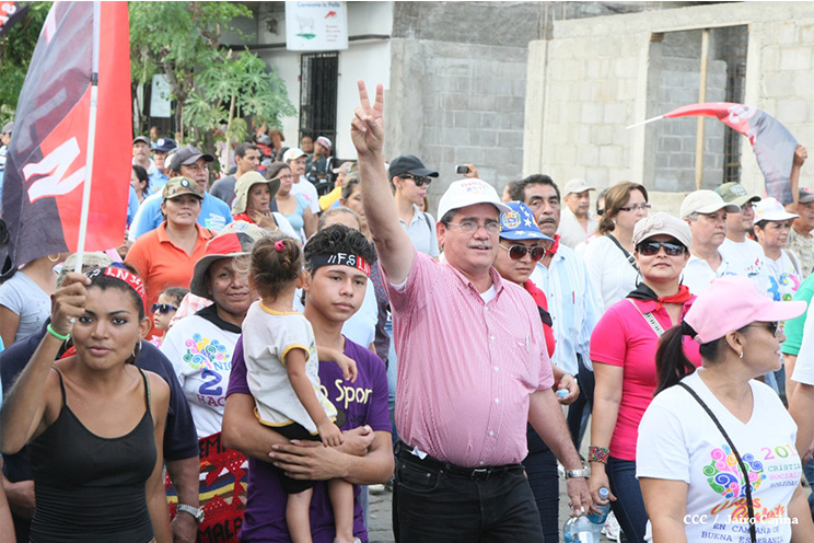 Leoneses reeditan toma del Fortín de Acosasco