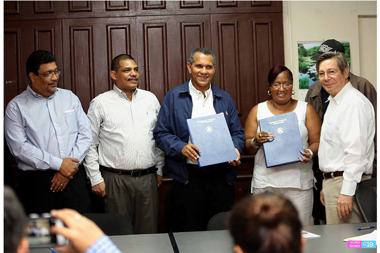 MTI firma contrato para construcción de carretera que unirá a Bluefields con el resto del país