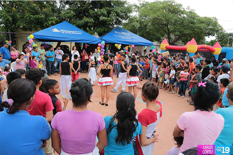 Alegría para niños y niñas: remodelan parque en el barrio “Edgard Lang”
