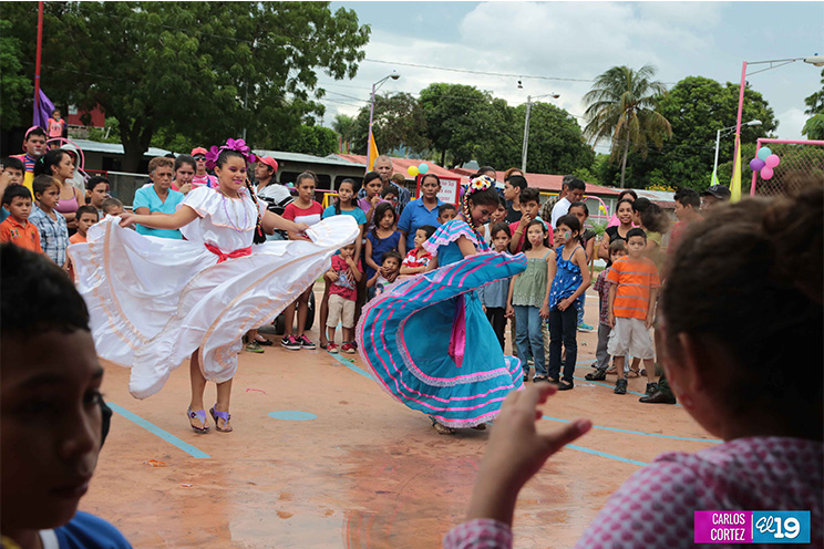Alegría para niños y niñas: remodelan parque en el barrio “Edgard Lang”