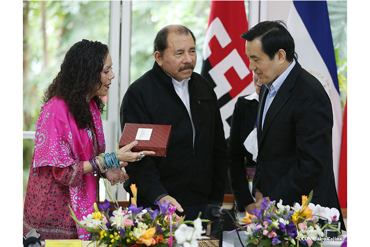 Compañera Rosario: En esta reunión hemos ratificado la amistad, la hermandad y el reconocimiento entre nuestros pueblos