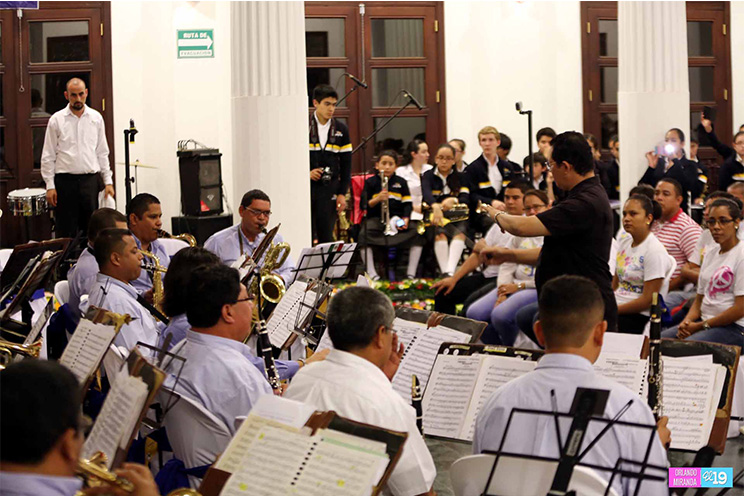 Bandas sinfónicas de Nicaragua y México se lucieron en el Palacio Nacional