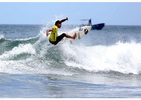 Nicas siguen dando la lucha en el Dakine ISA World Junior Surfing Championship