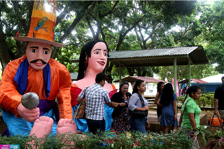 Familias capitalinas disfrutan de la tranquilidad y seguridad del Centro Recreativo Xilonem