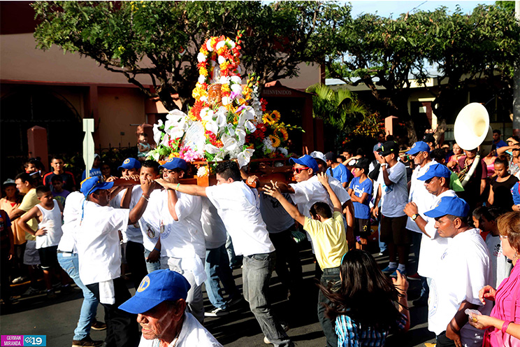 Inicia Novena de Santo Domingo en Barrio Campo Bruce 