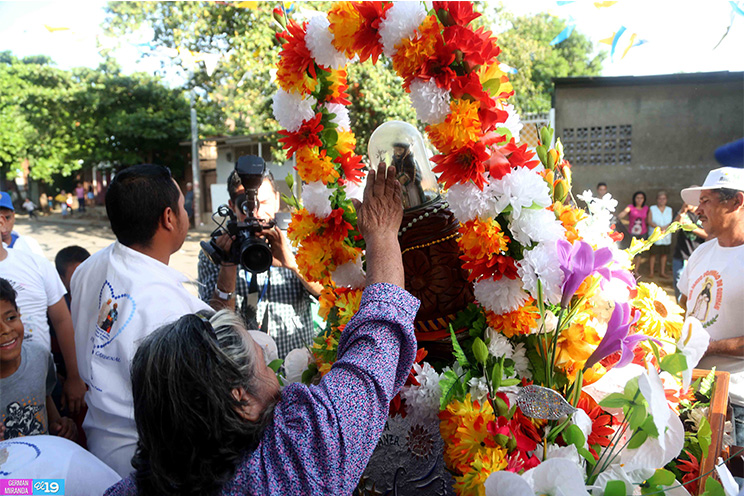 Inicia Novena de Santo Domingo en Barrio Campo Bruce 