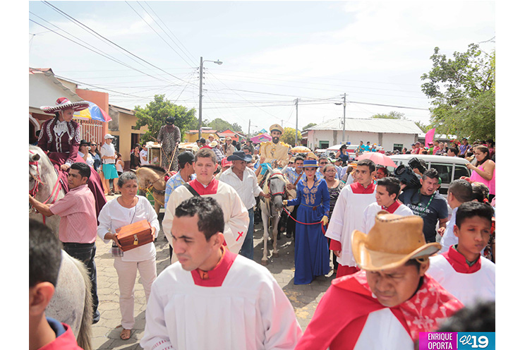 Nagaroteños celebran con algarabía y solemnidad a Santiago Apóstol