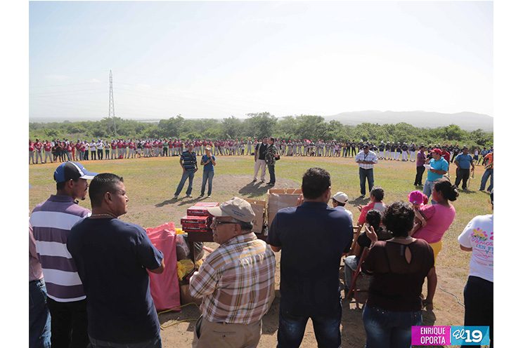 Mateare estrena nuevo campo deportivo