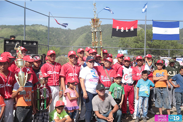 Mateare estrena nuevo campo deportivo