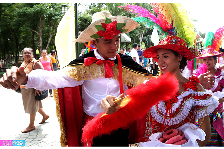 Nindirí celebra las fiestas de Santa Ana