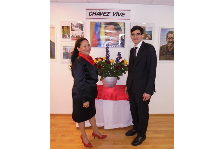 Conmemoran en Finlandia natalicio del Comandante Eterno Hugo Chávez Frías