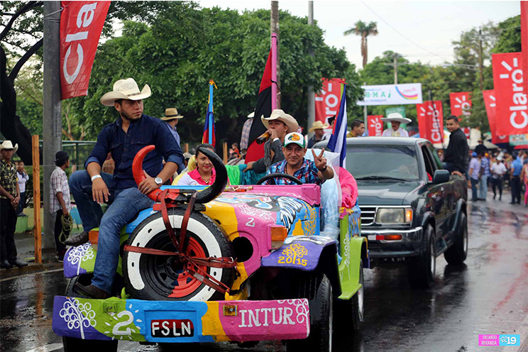 A pesar de la lluvia, desfile hípico en honor a Santo Domingo se realizó sin mayores incidentes