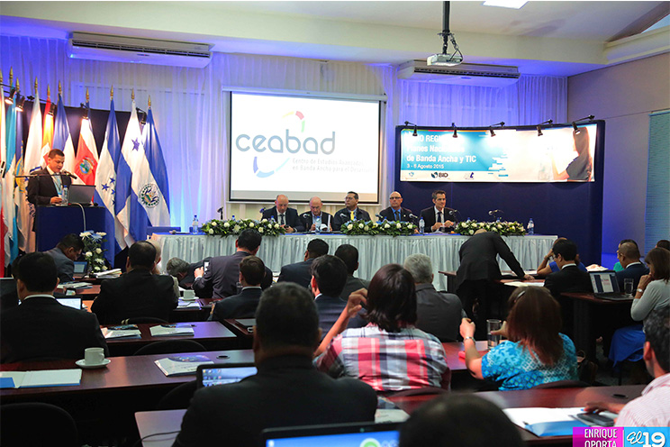 Realizan Foro de Planes Nacionales de Banda Ancha y TIC