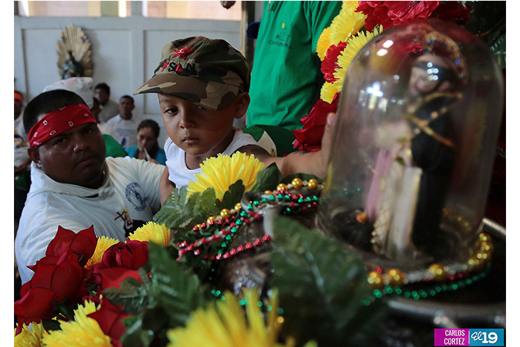 Santo Domingo recibe el cariño, el amor y la devoción de los barrios capitalinos
