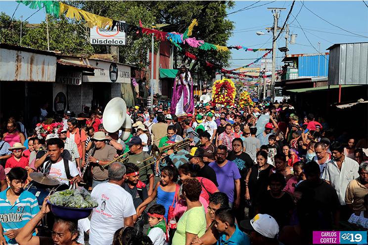 Santo Domingo recibe el cariño, el amor y la devoción de los barrios capitalinos