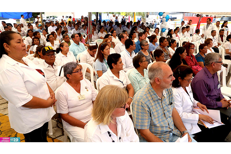Trabajadores del Hospital Alemán-Nicaragüense celebran 30 aniversario de fundación