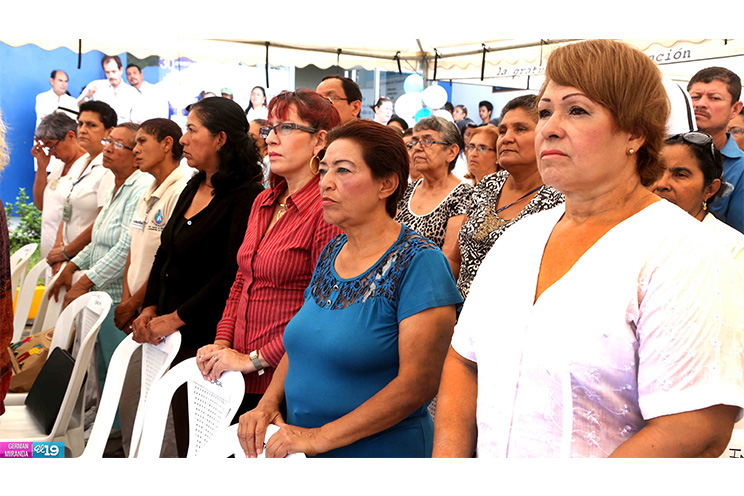 Trabajadores del Hospital Alemán-Nicaragüense celebran 30 aniversario de fundación