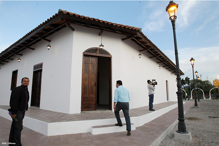 Casi listas réplicas de las viviendas históricas del General Sandino y de Rubén Darío
