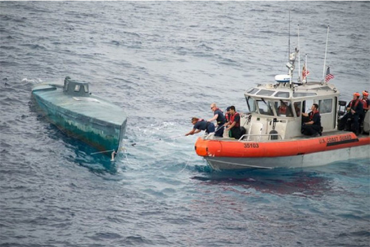Confiscan narcosubmarino con el mayor cargamento de cocaína de la historia