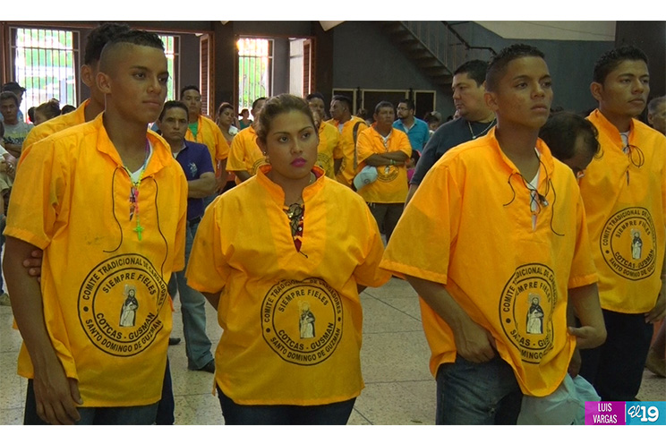 Feligreses de Santo Domingo comprometidos cada día más en la fe