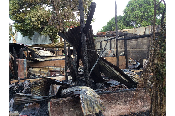 Un muerto en voraz incendio en el Barrio Santa Rosa