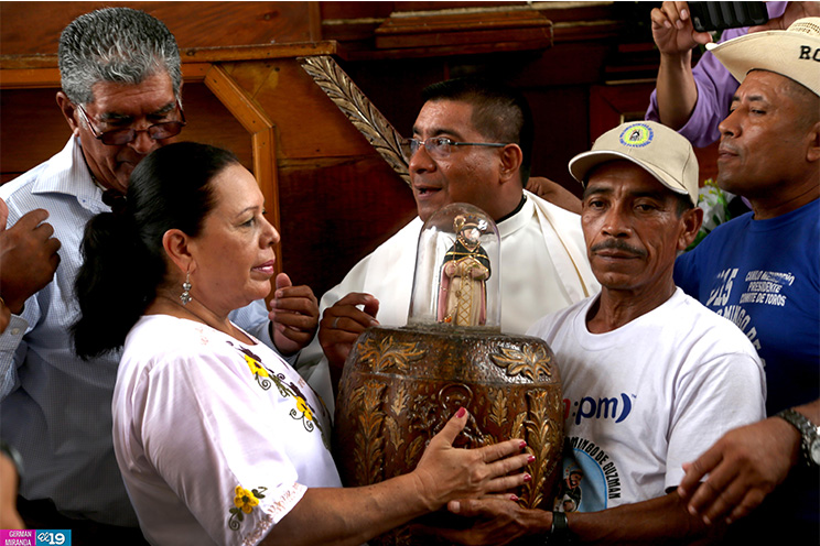 Colocan en su trono a Santo Domingo de Guzmán