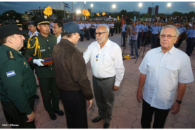 Presidente Daniel: Ejército de Nicaragua nació para la Vida