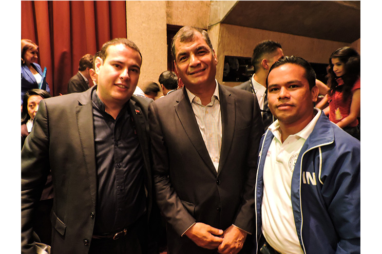 Delegación de Nicaragua presenta saludo revolucionario y solidario al Presidente Rafael Correa