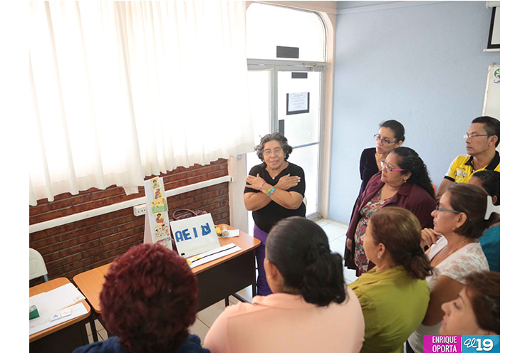 Mined desarrolla taller para fortalecer la educación especial