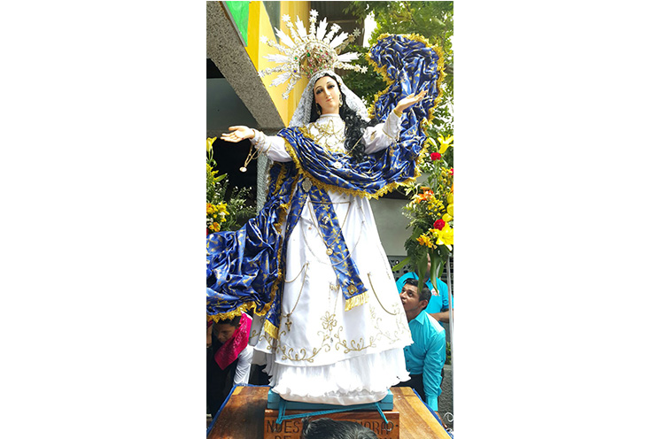 Fieles de Masaya festejan la Asunción de María