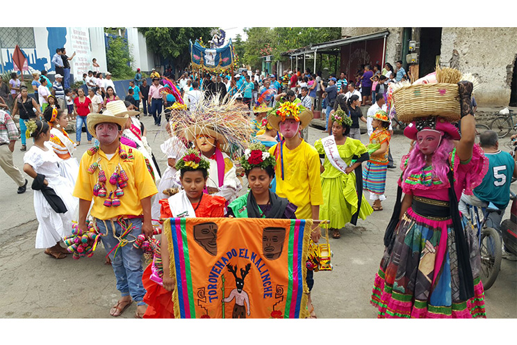 Fieles de Masaya festejan la Asunción de María