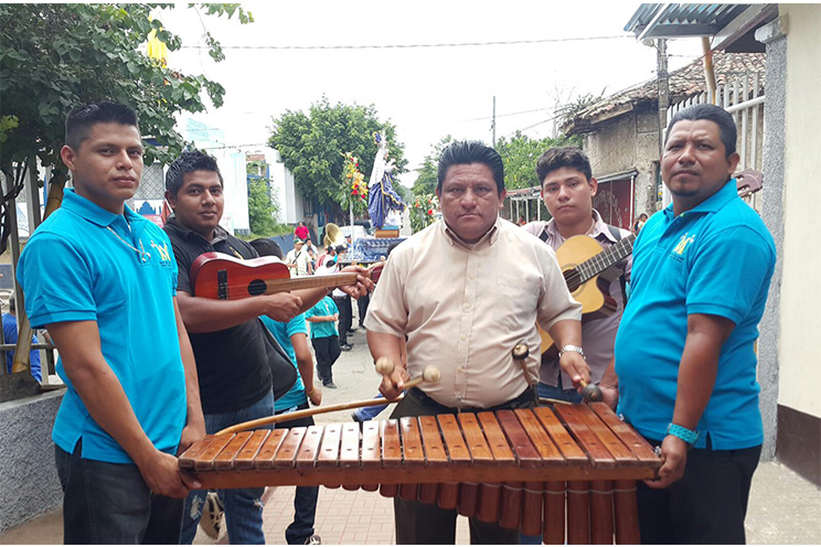 Fieles de Masaya festejan la Asunción de María
