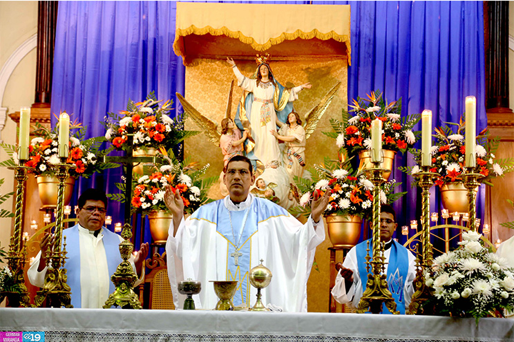 Granada celebra a Nuestra Señora de la Asunción 