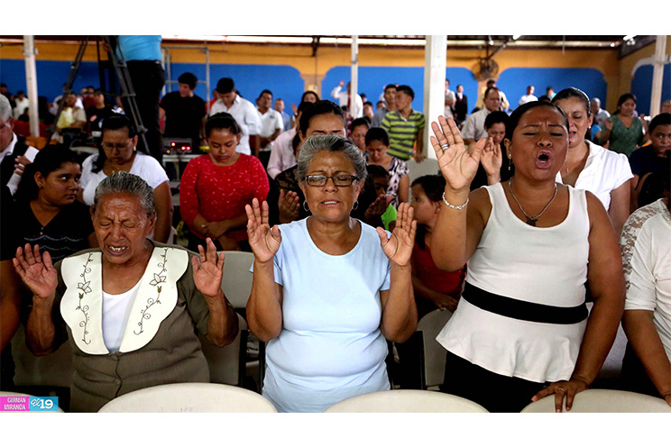 Autor del "Santo Cachón" le canta a Dios en Nicaragua