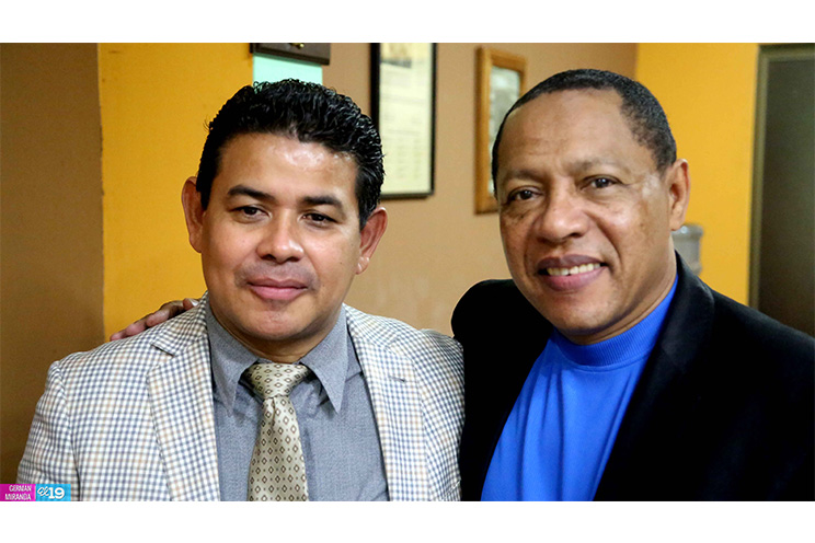 Autor del "Santo Cachón" le canta a Dios en Nicaragua