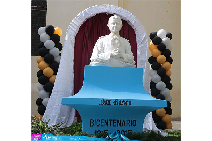 Familia salesiana celebra bicentenario del nacimiento de San Juan Bosco