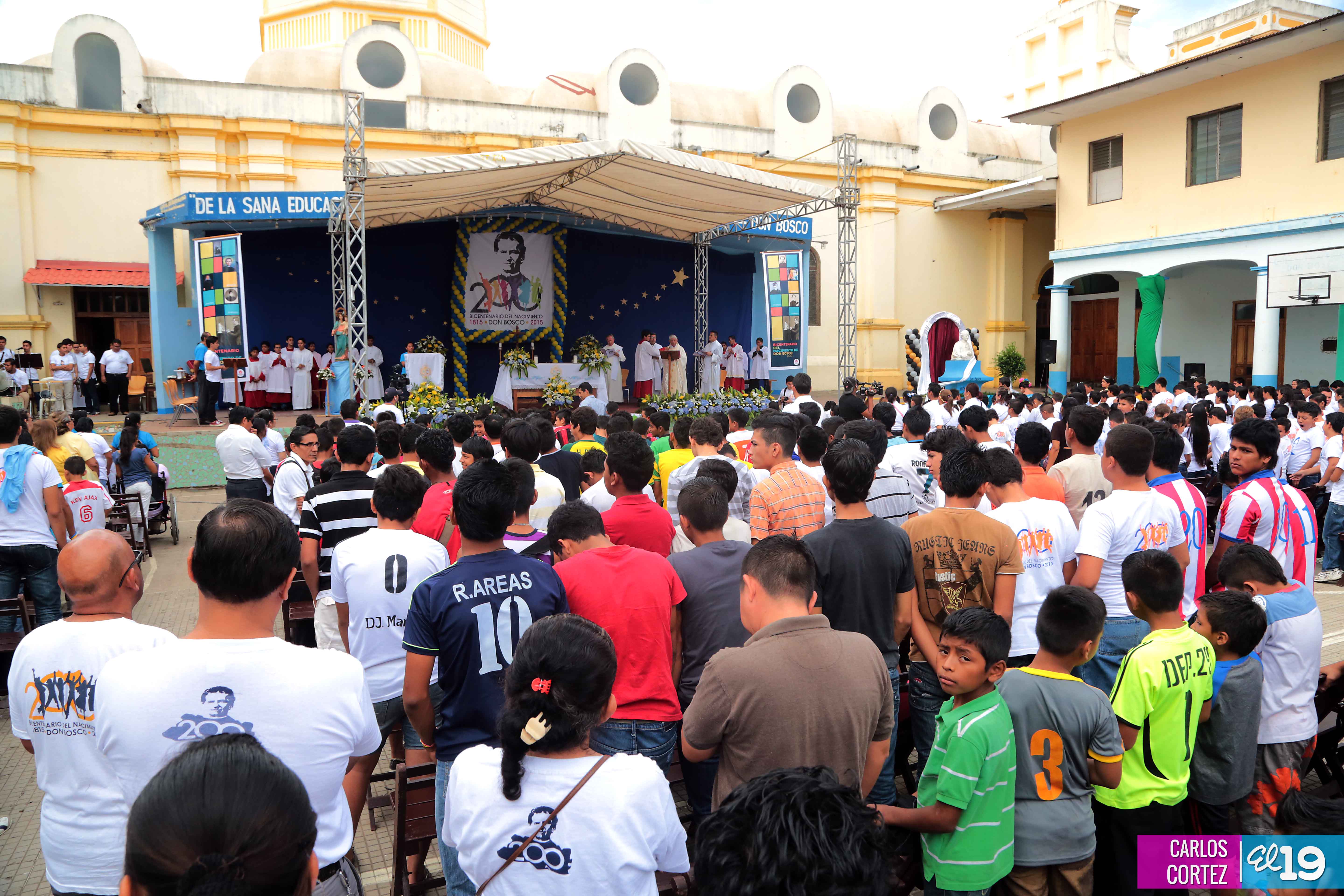 Familia salesiana celebra bicentenario del nacimiento de San Juan Bosco