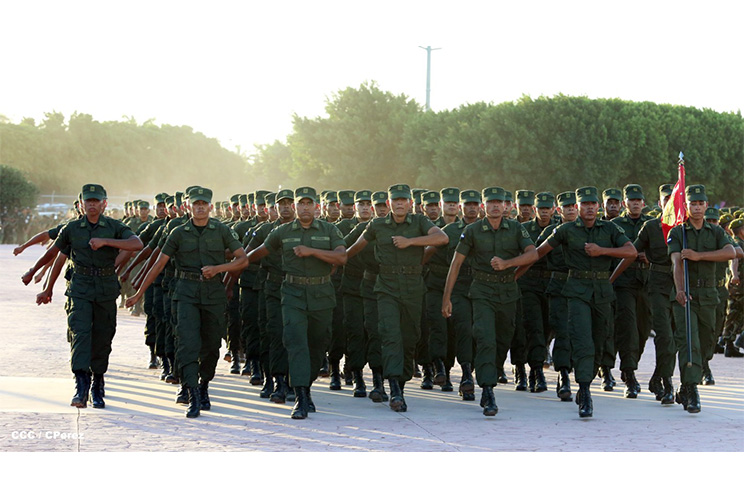 Presidente Daniel reconoce labor de la Fuerza Naval en su 35 aniversario
