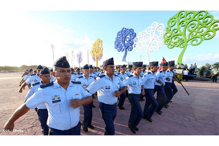 Presidente Daniel reconoce labor de la Fuerza Naval en su 35 aniversario