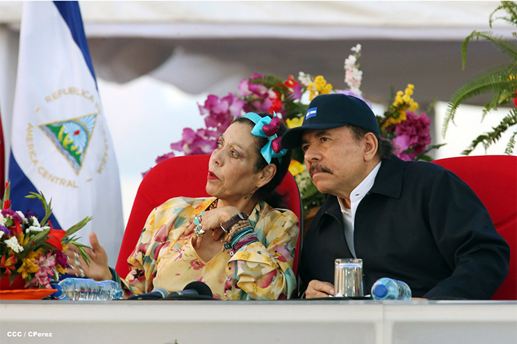 Presidente Daniel reconoce labor de la Fuerza Naval en su 35 aniversario