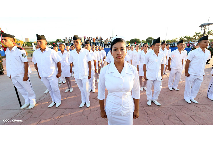 Presidente Daniel reconoce labor de la Fuerza Naval en su 35 aniversario