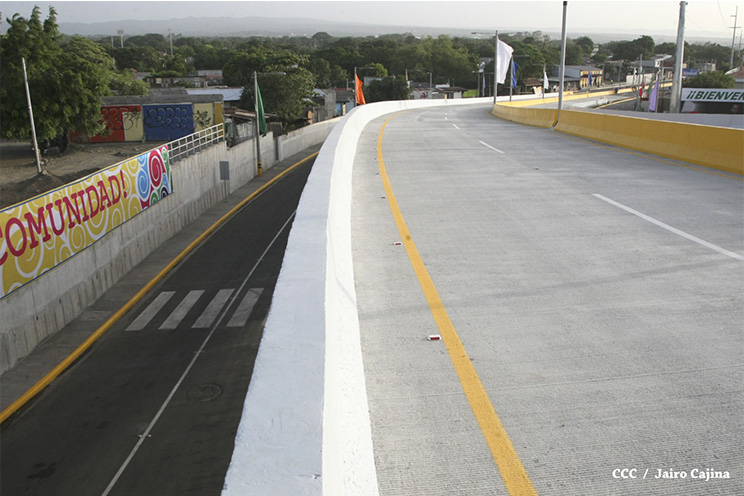 Capitalinos destacan belleza, magnitud y trascendencia histórica del nuevo paso a desnivel de Rubenia