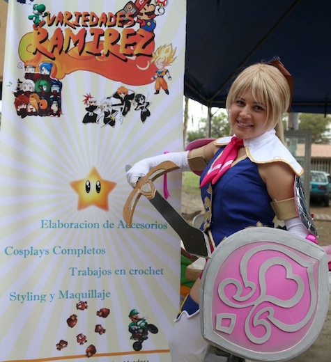 Fanáticos nicaragüenses del Comic y Manga vivieron la espectacular III Expo Anime Retro 2013 v