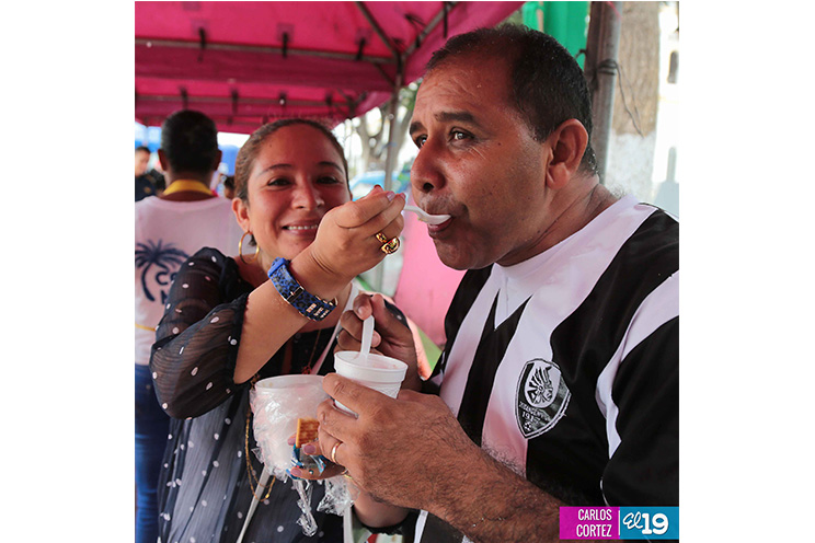 Feria Gastronómica y desfile de bandas en Diriamba para celebrar 35 aniversario de la alfabetización