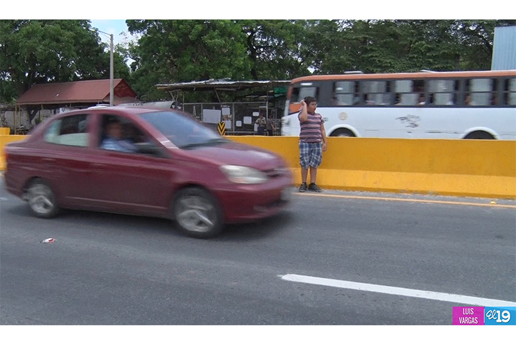 Autoridades de la comuna instan a la población a hacer uso de pasos peatonales en Rubenia