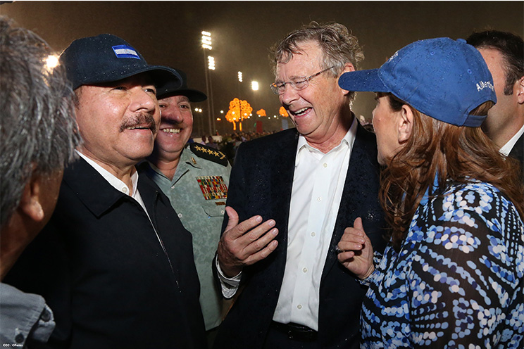 Presidente Daniel Ortega sostuvo encuentro con el fundador de Operación Sonrisa